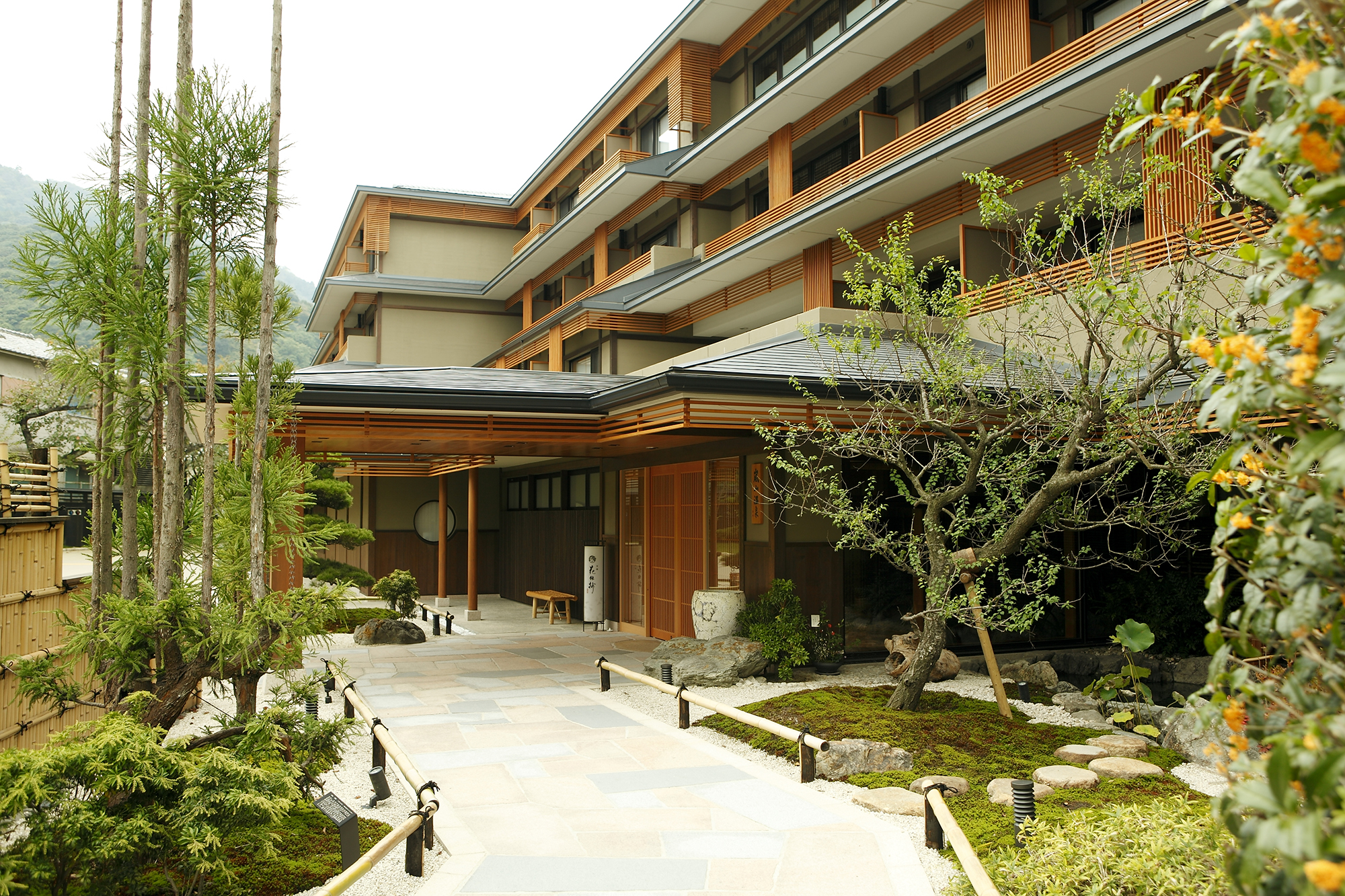 京都 嵐山温泉 花伝抄